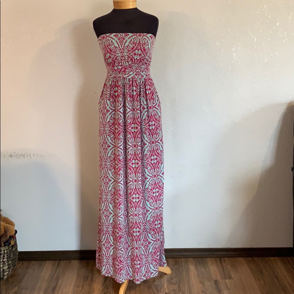 Sleeveless maxi dress. Small. Mint & pink.